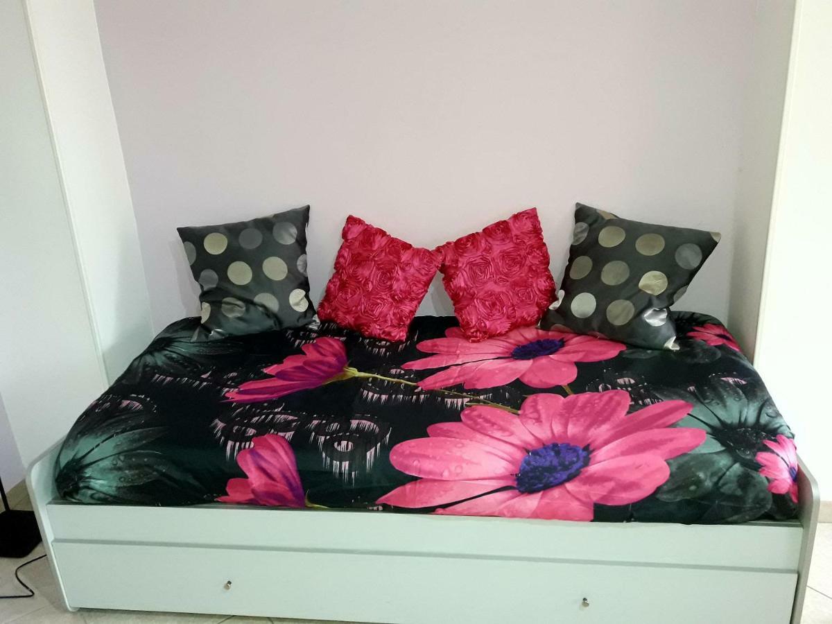Garden House Airport Appartement *